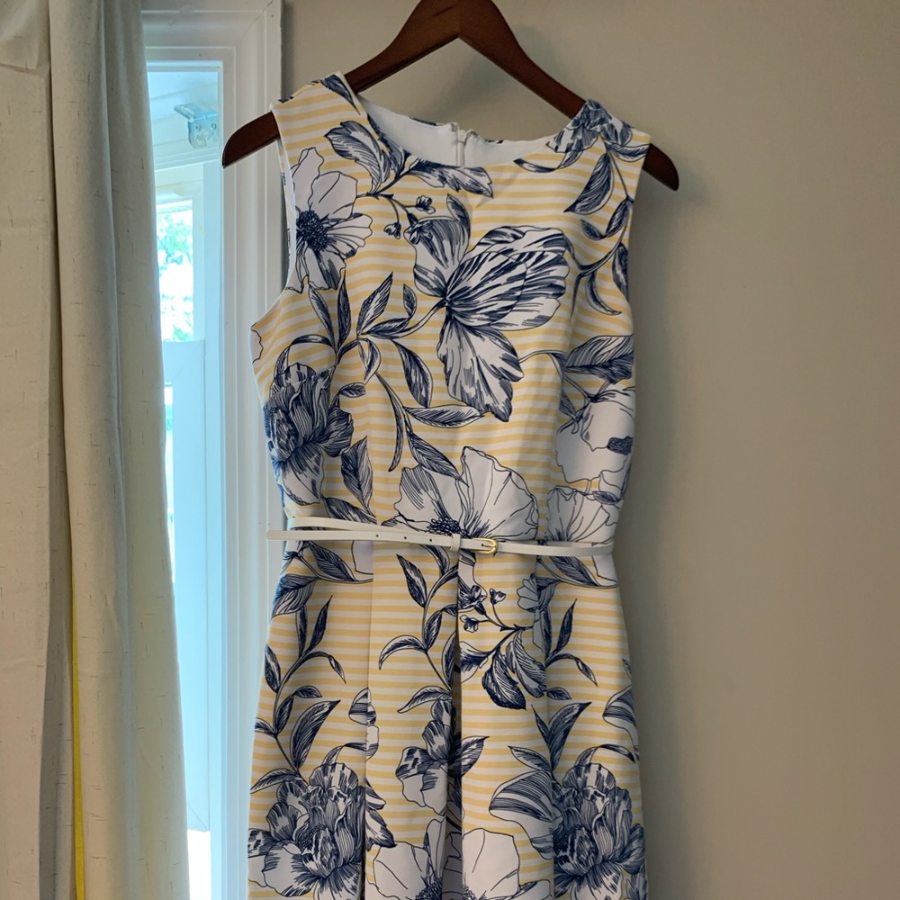 Women’s Summer Work Dress - with pockets!